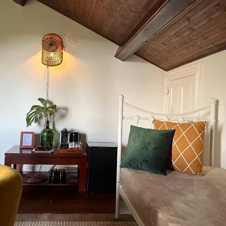 - Charming Kır Evi *